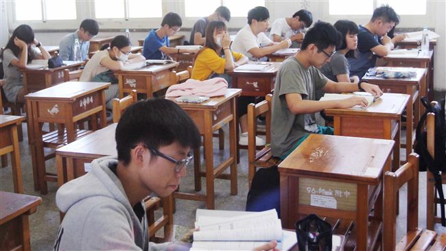 學術性較重！指考國文考倫孟稱謂