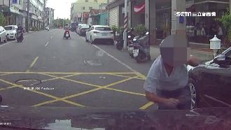 騎士遭撞卻跑了　留下肇事車主超傻眼