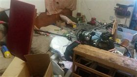 屋子如倉庫房東超崩潰！無路走棉被黃。