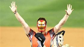 ▲斗山熊超慢求左投柳熙寬搞笑演出。（資料照／截自韓國媒體）