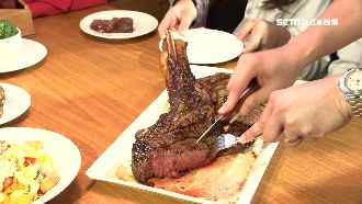 就是要大！餐廳推50盎司戰斧牛排