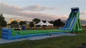 滑水道,台北河岸童樂會。（圖／翻攝自2017台北河岸童樂會官網）