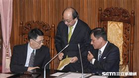 立法院長蘇嘉全主持臨時會，民進黨立委柯建銘　圖／記者林敬旻攝