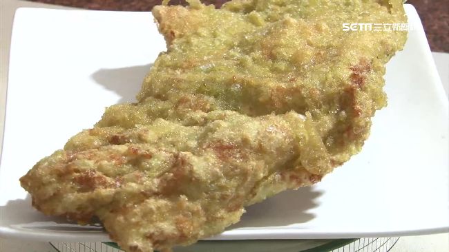 雞排也能變色！店家玩麵衣顛覆傳統