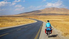 名家／換日線／騎單車橫跨歐亞大陸（勿用）