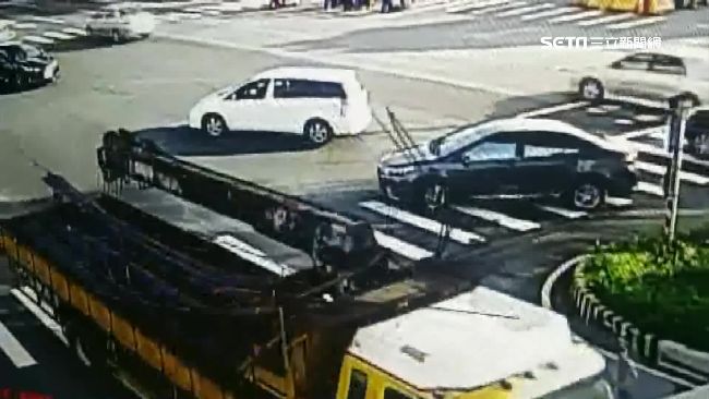 聯結車撞機捷橋體　駕駛緊張跑錯警局