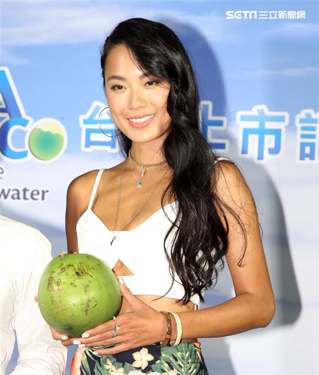 黑珍珠名模王麗雅剛完成歐洲最佳鐵人三項系列賽事，酷署運動電力滿分。（記者邱榮吉/攝影）