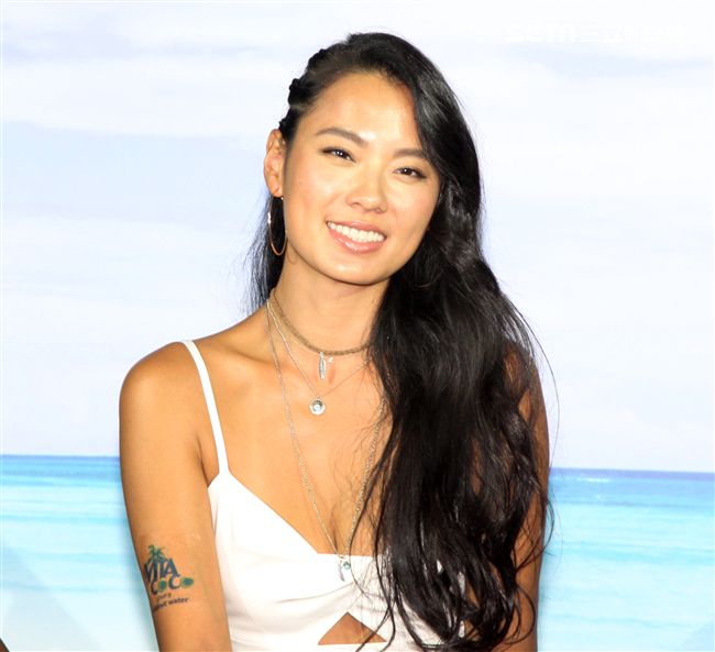 黑珍珠名模王麗雅剛完成歐洲最佳鐵人三項系列賽事，酷署運動電力滿分。（記者邱榮吉/攝影）