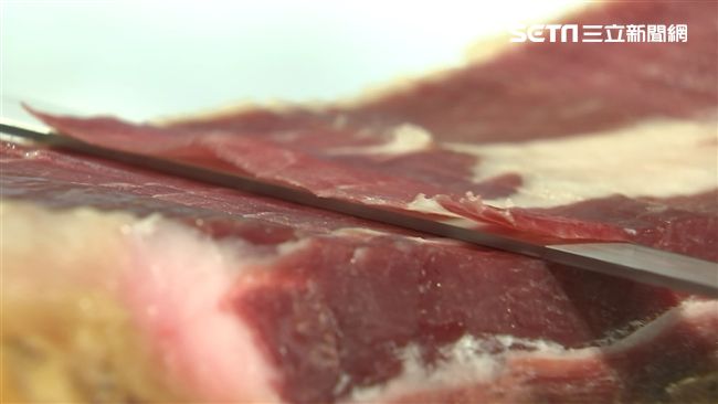 頂級超市限定！牛排、海鮮丼現點現吃