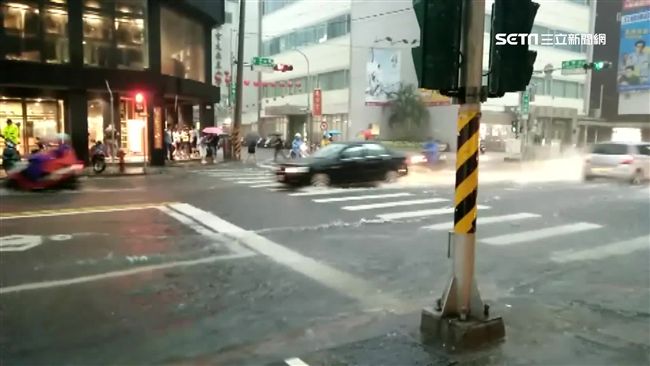 暴雨釀災情！嘉義時雨量達66釐米