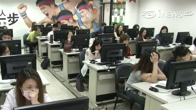 上班族培養第二專長　聯成電腦課程夯