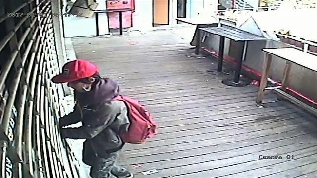 屌環盜在西門町　他偷22個用完即丟