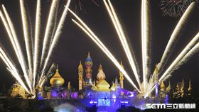 六福村,水幕特技秀,煙火秀,暑假,遊樂園。（圖／六福村提供）