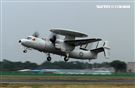 中華民國空軍E-2K（稱為鷹眼） 2006年4月在屏東基地正式舉行成軍，先進的NP2000型8葉螺旋槳，這樣可有效降低噪音及震動、提高飛行性能和系統可靠性，加裝Link16資料鏈之後，預警機能夠傳送大量雷達資料給戰機飛行員，直接導引戰機作戰。（記者邱榮吉/攝影）