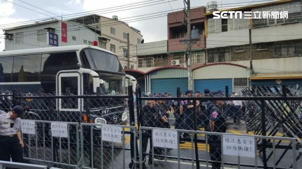 結束蔡英文維安任務　警下班自撞走了