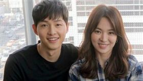 圖/翻攝自推特 宋仲基 宋慧喬 求婚