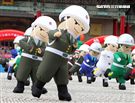 國軍招募娃娃跳舞。（記者邱榮吉/攝影）