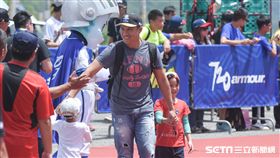 中華職棒明星對抗賽,傳奇球星鄭兆行 圖／記者林敬旻攝