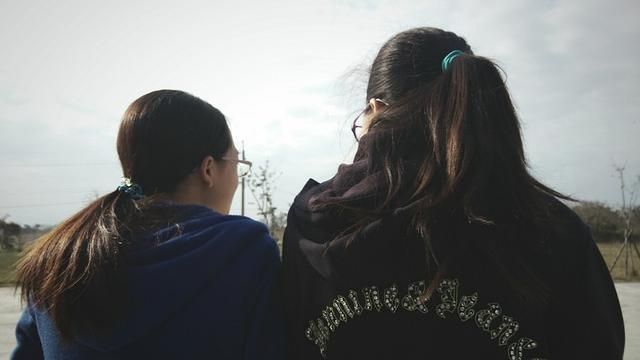 交往沒做過！男友睡她「破百」閨密