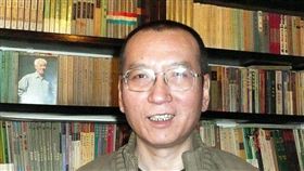 醫院10日公布，因為肝癌末期保外就醫的諾貝爾和平獎得主劉曉波（圖）肝癌細胞擴散，肝臟被膜下病灶局部破裂出血，已經進入積極搶救狀態。（中央社檔案照片）