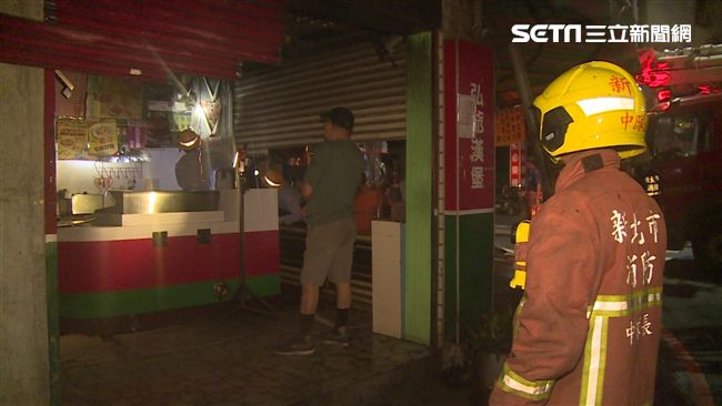 疑冷凍櫃旁電線走火　新莊早餐店火警