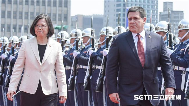 蔡總統以軍禮　歡迎巴拉圭總統卡提斯