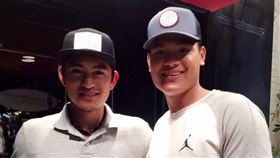 林子偉和張育成合照。（圖／翻攝自張育成粉絲團）