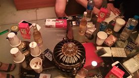 7男女摩鐵吸毒,遭逮驚呆反問：「真的要包尿布嗎？」(警方提供)