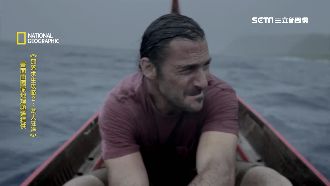 洋男勇闖蘭嶼　驚濤駭浪海上求生記