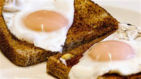 別把雞糞放進冰箱！必知吃蛋安心小撇步