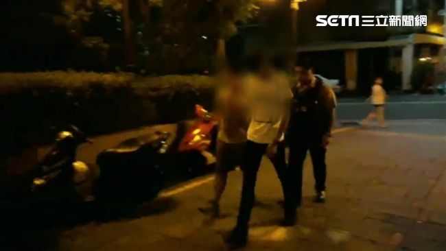 暗夜膠膜封路　2屁孩到案稱只是好玩
