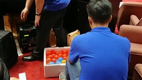 前瞻,水球,吳思瑤,立法院,汽笛,喇叭,混亂,林全,預算,發言台
（圖／翻攝自吳思瑤臉書）