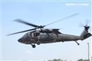 UH-60M黑鷹直升機離場。（記者邱榮吉/左營拍攝）