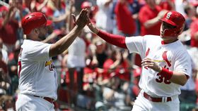 ▲Jhonny Peralta（左）在紅雀隊時。（圖／資料照／美聯社／達志影像）
