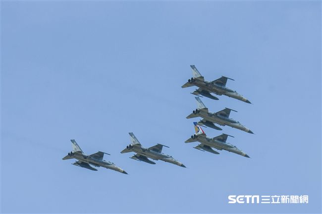 空軍第四二七戰術戰鬥機聯隊IDF型戰機接機25周年活動 圖／記者林敬旻攝