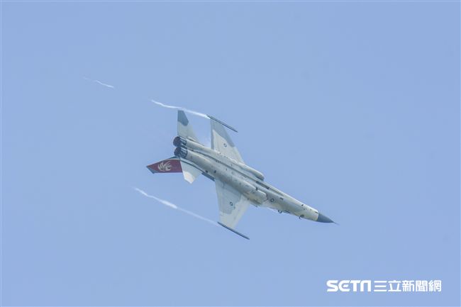 空軍第四二七戰術戰鬥機聯隊IDF型戰機接機25周年活動 圖／記者林敬旻攝