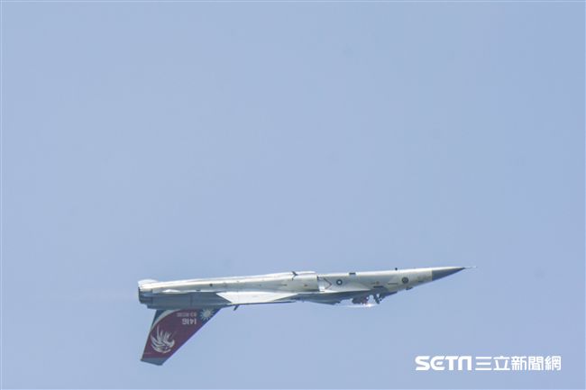 空軍第四二七戰術戰鬥機聯隊IDF型戰機接機25周年活動 圖／記者林敬旻攝