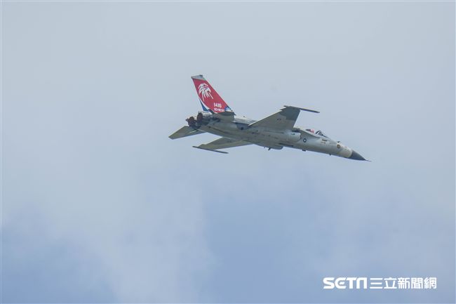 空軍第四二七戰術戰鬥機聯隊IDF型戰機接機25周年活動 圖／記者林敬旻攝