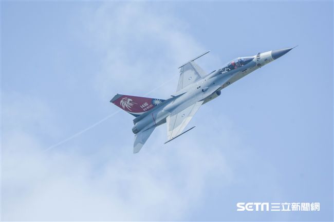 空軍第四二七戰術戰鬥機聯隊IDF型戰機接機25周年活動 圖／記者林敬旻攝