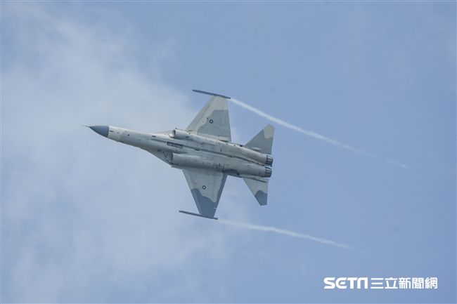 空軍第四二七戰術戰鬥機聯隊IDF型戰機接機25周年活動 圖／記者林敬旻攝