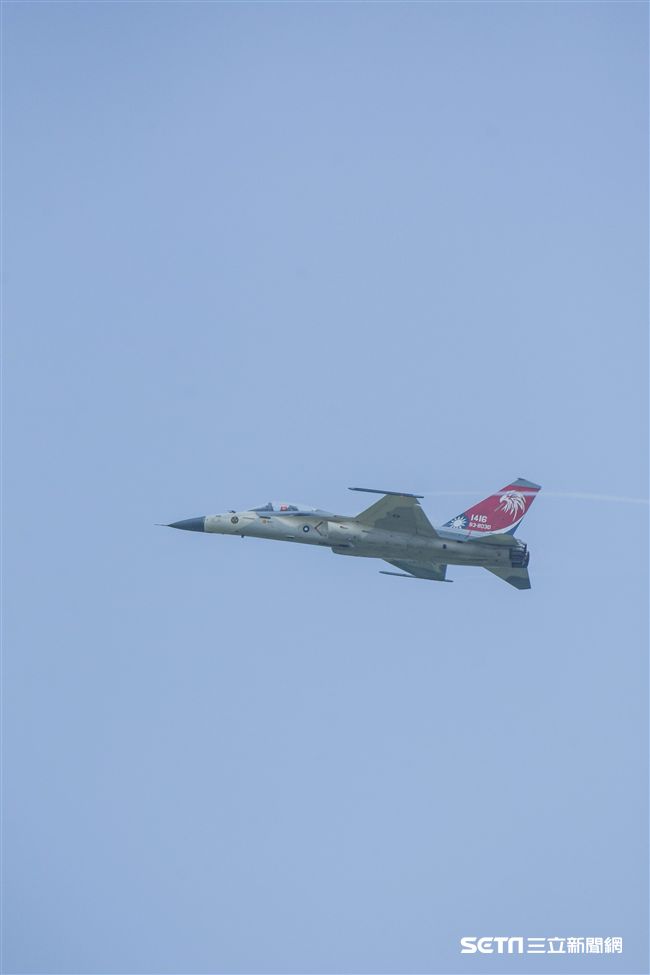 空軍第四二七戰術戰鬥機聯隊IDF型戰機接機25周年活動 圖／記者林敬旻攝