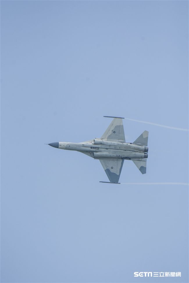 空軍第四二七戰術戰鬥機聯隊IDF型戰機接機25周年活動 圖／記者林敬旻攝