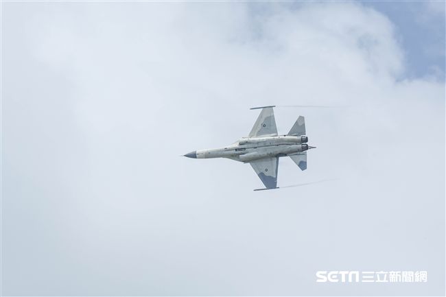 空軍第四二七戰術戰鬥機聯隊IDF型戰機接機25周年活動 圖／記者林敬旻攝