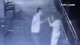 夫妻吵架　男竟「倒栽蔥」扔老婆下樓