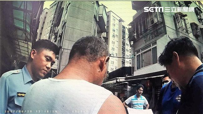 翁暴走破壞電表　警智誘強制就醫
