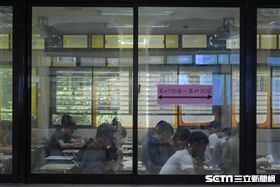 台電7月招考，2萬考生應考，-國家考試-考場-國考-公職- 圖／記者林敬旻攝