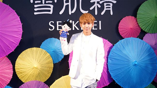 手拉傷遭虧無法躺人　鼓鼓：你陪我睡