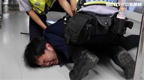 演練！機捷上有人持刀攻擊旅客怎麼辦？（圖／機捷提供）