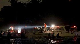 剛果渡輪翻覆27死54失蹤　圖／翻攝自Hindustan Times