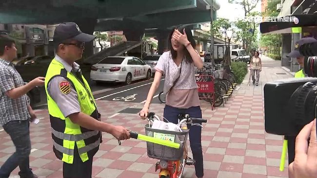 「亂入」人行道要開罰！單車族這樣說